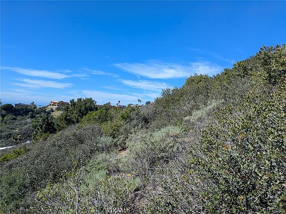2nd image of 504 E Avenida San Juan
