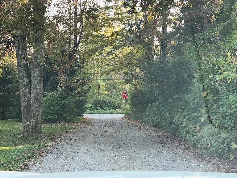 1 Meadowbrook Ln — Photo 5