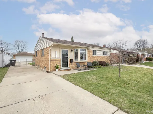 7316 Birch St, Taylor, MI 48180