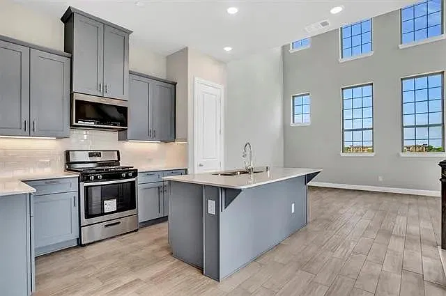 4111 Wetstone Ln — Photo 3