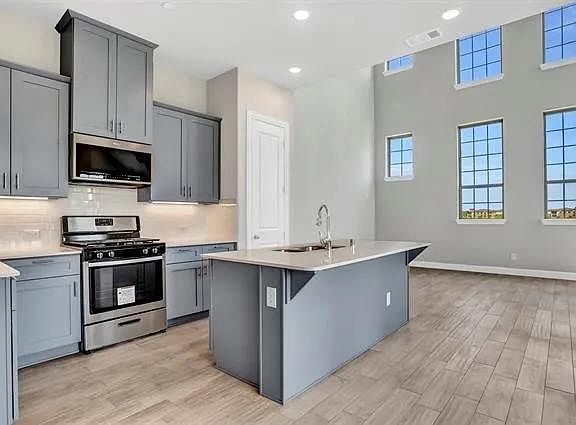 3rd image of 4111 Wetstone Ln