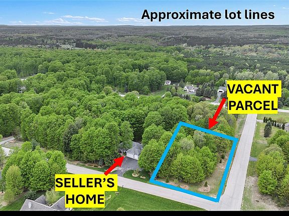 3rd image of 2725 Blue Meadow Dr #1935406