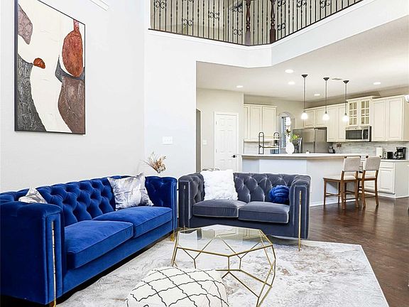 4th image of 2137 Goliad Cir