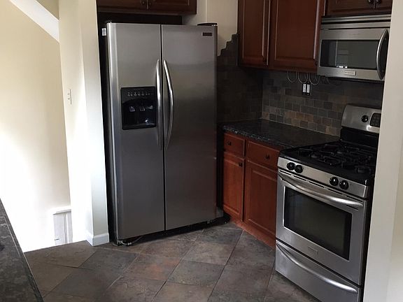 2nd image of 1519 N Connecticut Ave