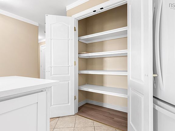 5th image of 78 Regency Park Dr #207
