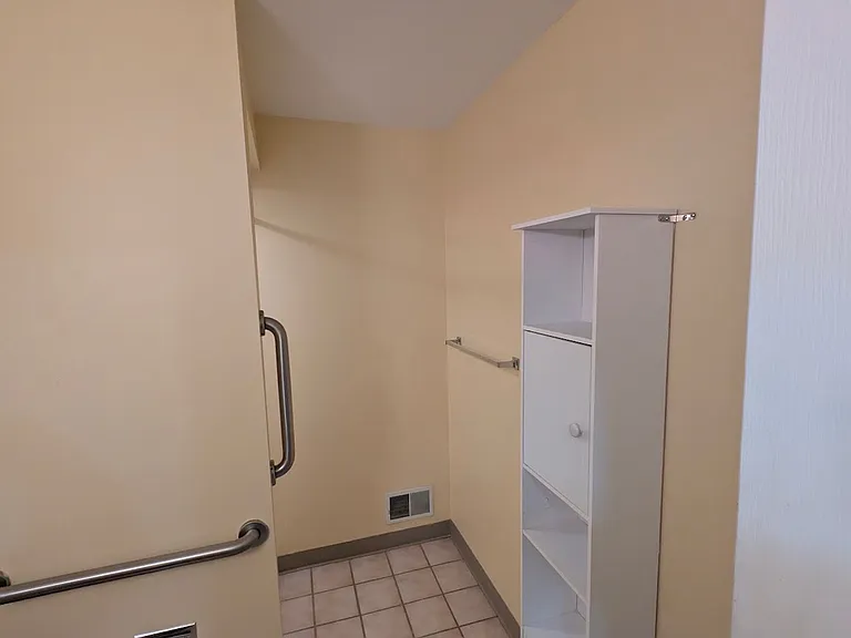 320 E Lincoln Ave — Photo 18