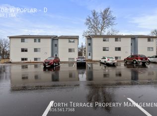 408 W Poplar St #D, Olathe, KS 66061