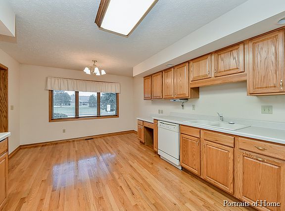 5th image of 1251 Milan Dr N