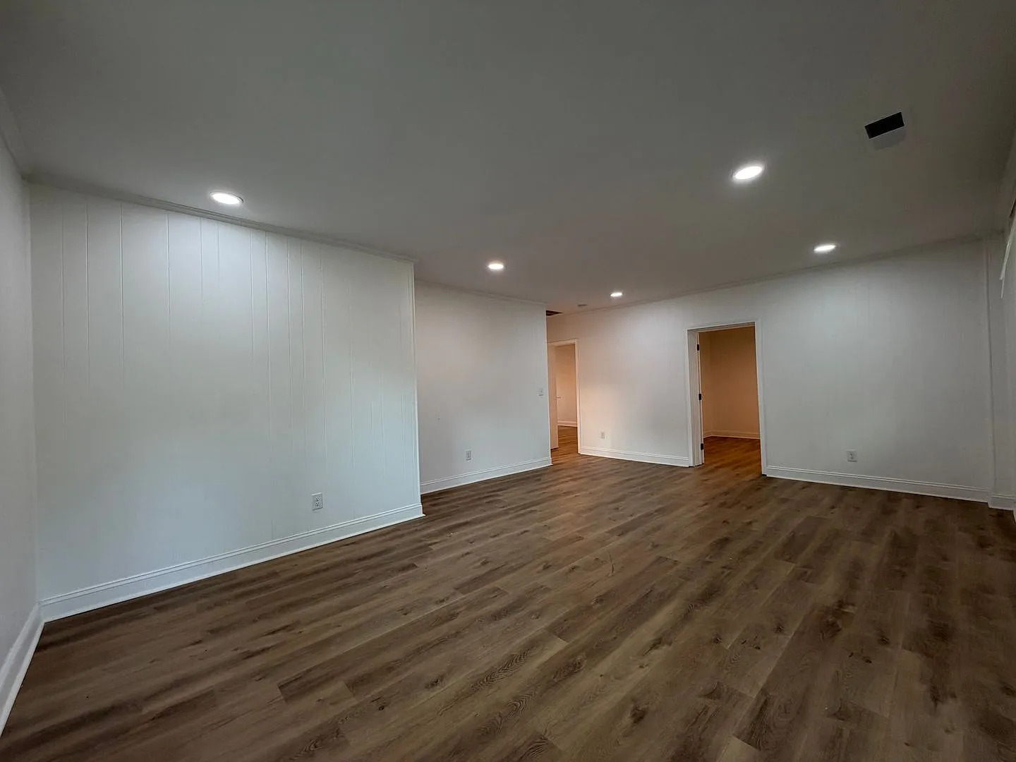 Beautifully Remodeled 5/2 Brick House in East Rome- $1,995 — Photo 4
