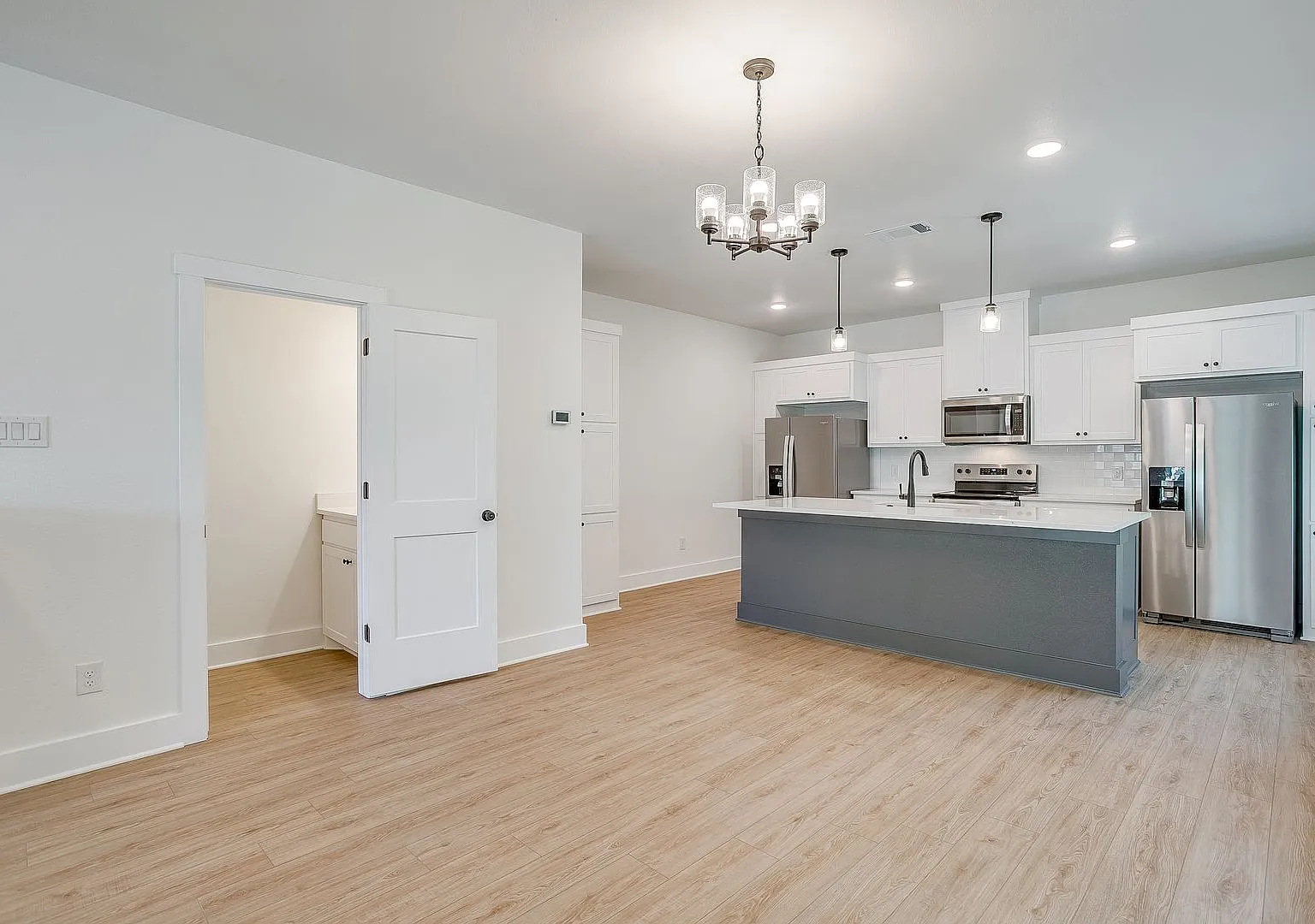 2341 Benbrook Blvd-2027 — Photo 4