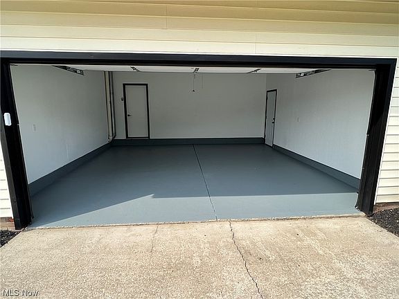 4th image of 1005 Brewster Ct