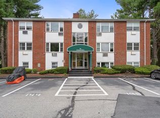 4 Colonial Dr #B4-11, Andover, MA 01810