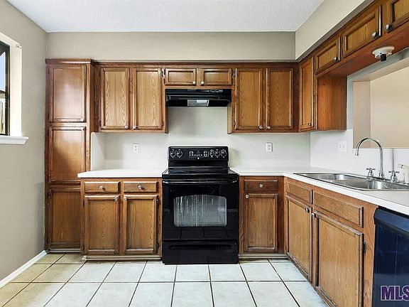 4th image of 830 Meadow Glen Ave APT C