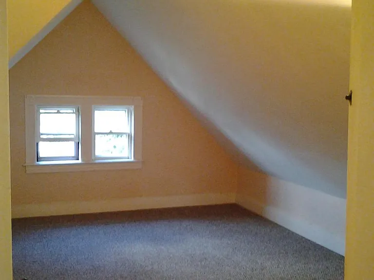 Home office / bedroom