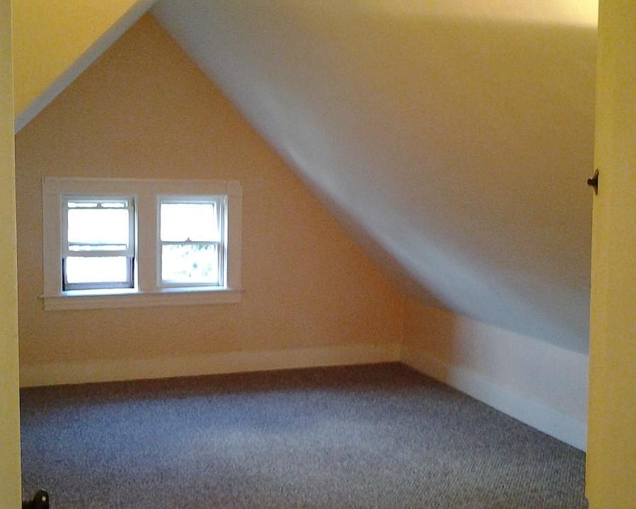Home office / bedroom