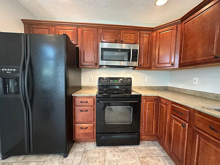 516 Millpond Rd — Photo 24