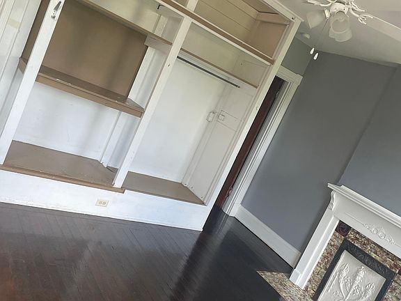 2nd image of 2369 W Clifton Ave