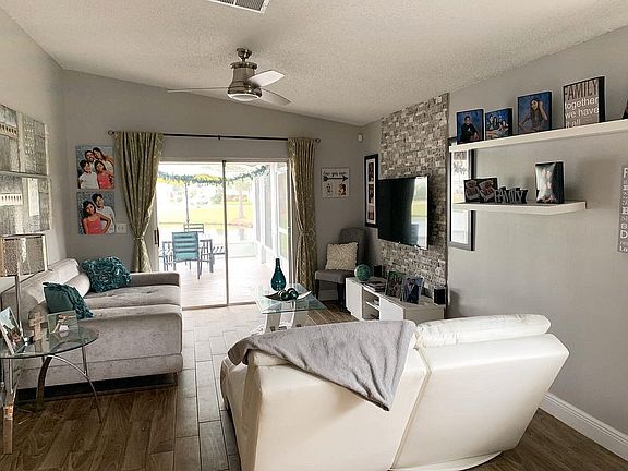 3rd image of 13443 Heron Cove Dr