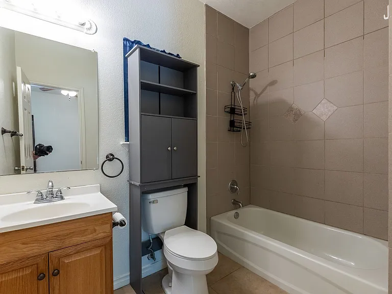 3310 Silver Oaks Dr — Photo 13