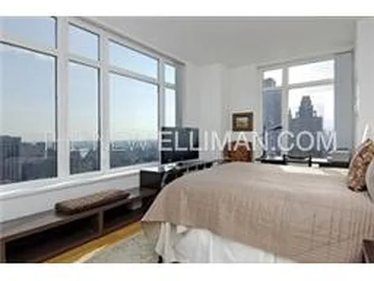 Rented by Douglas Elliman | media 36