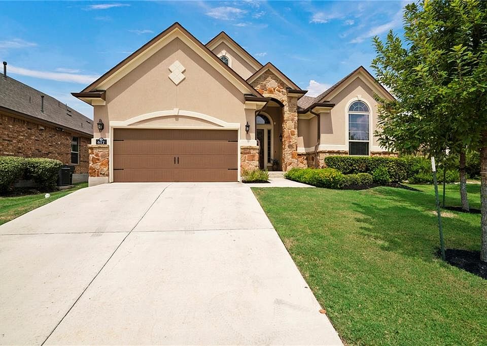 1st image of 617 Fair Oaks Dr