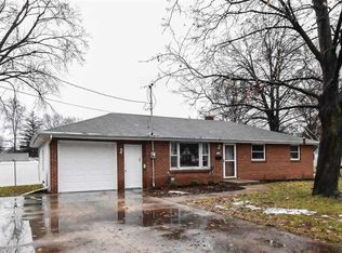 1027 Spence St, Green Bay, WI 54304