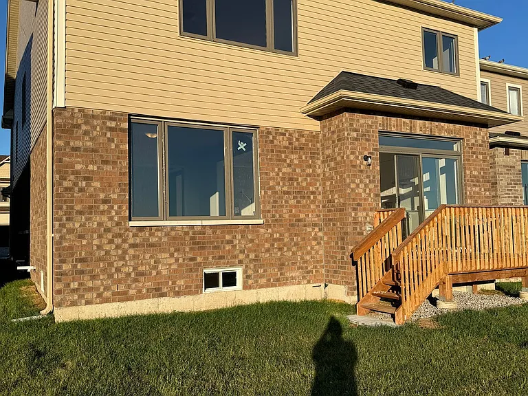 33 Rochester Dr — Photo 13