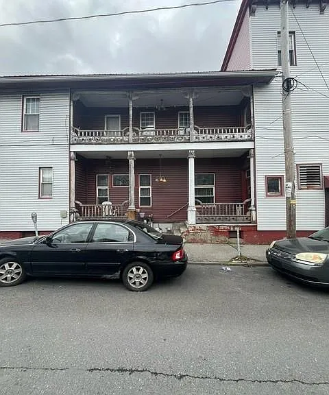 4 Springgarden St #2 — Photo 2