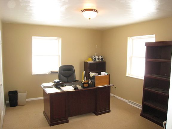 3rd image of 5036 Center Dr