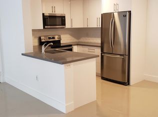 9491 Palm Cir S APT 102, Hollywood, FL 33025
