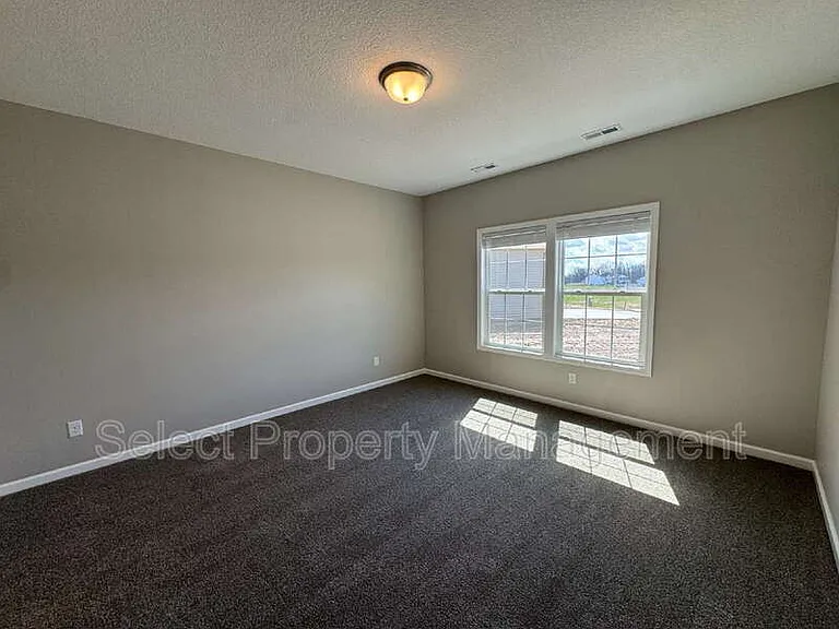 8796 Elmont Cv — Photo 14