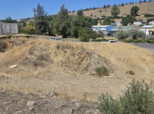 359 SW Madison St, Madras, OR 97741