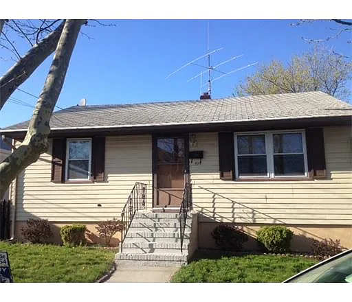 432 Inslee St photo 1