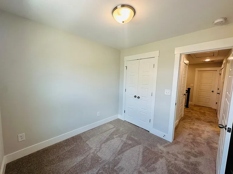 5633 Stafford Rd — Photo 9