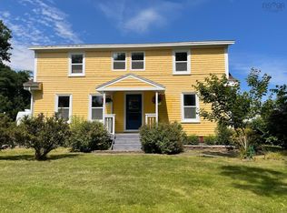 186 Clearway St, Mahone Bay, NS B0J2E0