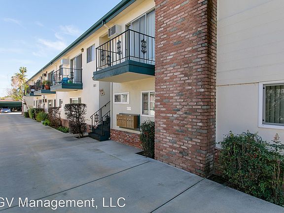 3rd image of 888 Magnolia Ave APT 7