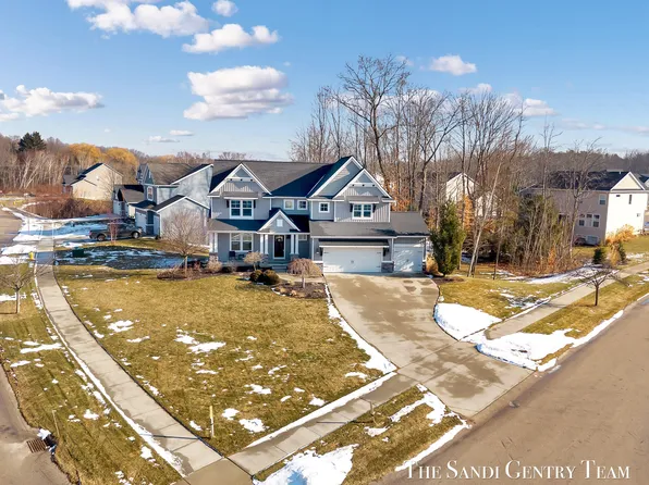 16575 Spring Tree Dr, Spring Lake, MI 49456