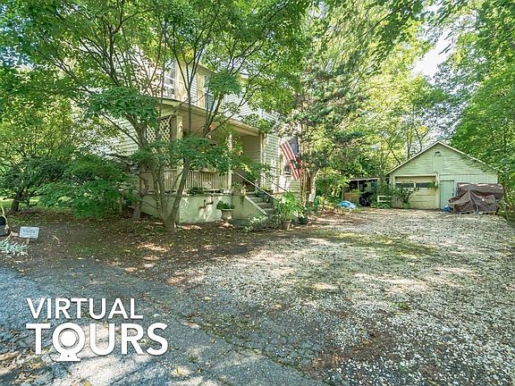 4th image of 3 Thatcher Ave