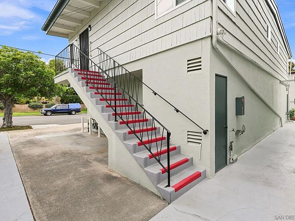 5th image of 1029-33 Hayes Ave