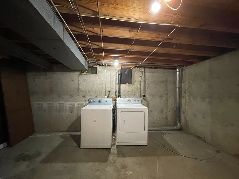 1960 Seven Pines Dr — Photo 35