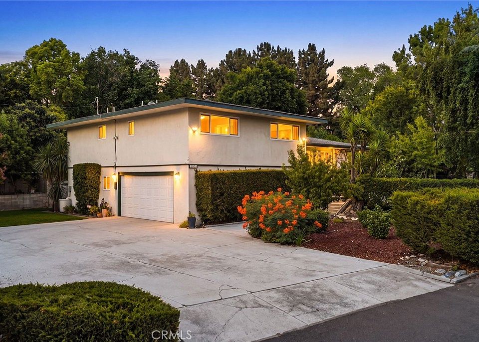 1st image of 2449 Euclid Cres E