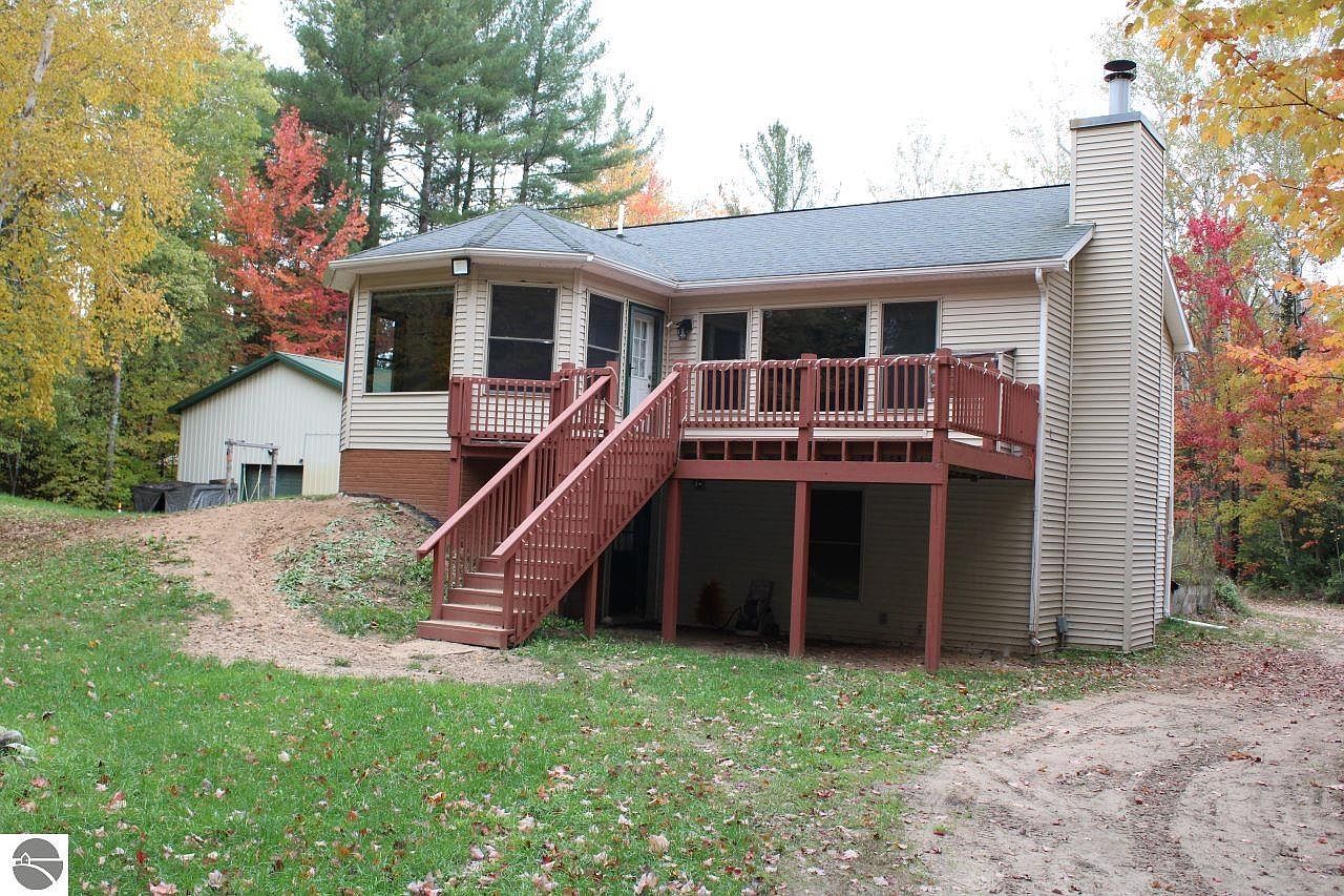 747 Songbird Ln NE, Kalkaska, MI 49646 Zillow
