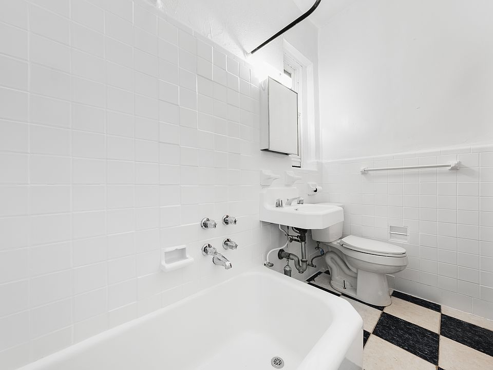 1st image of 141 Essex St APT 2B