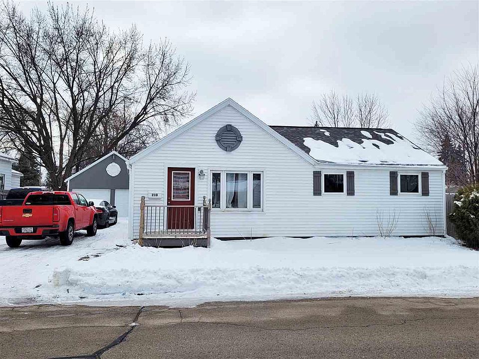 1st image of 210 Wright Ave