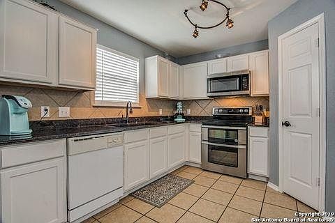 3rd image of 1110 Cockroft Dr