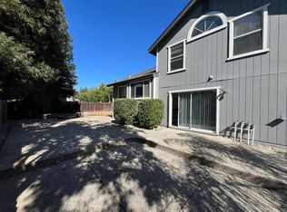 128 Ferrera Dr, Folsom, CA 95630