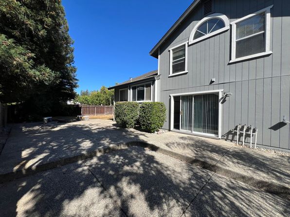 128 Ferrera Dr