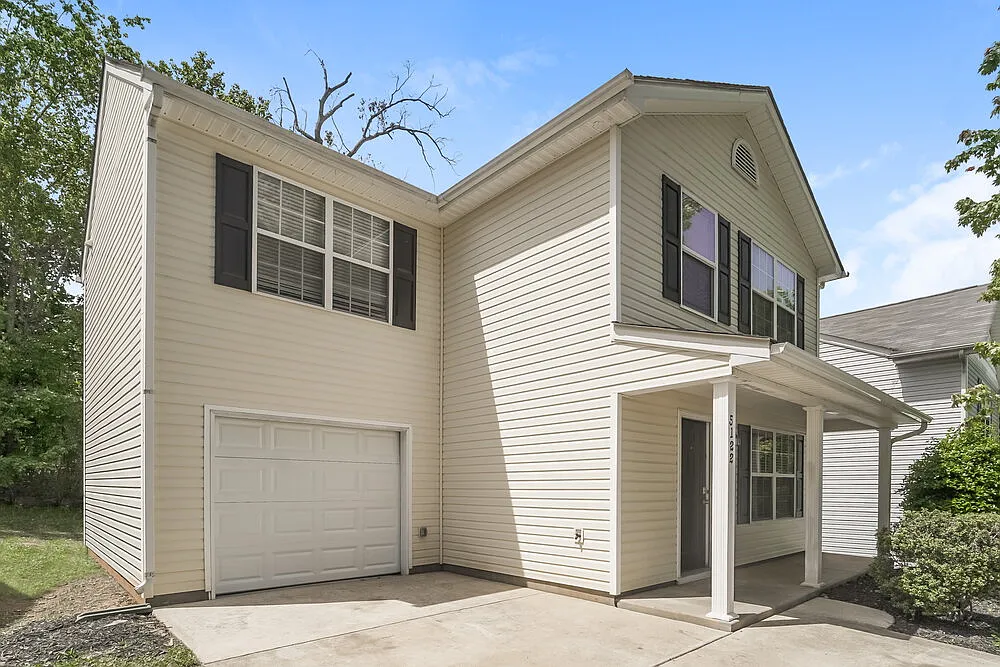 3 bed, 2.5 bath, 1440 sqft, $1,795 — Photo 4