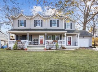 48 Pill Hill Rd, Bernardsville, NJ 07924