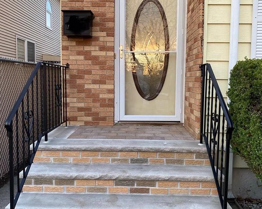 Front Private entrance